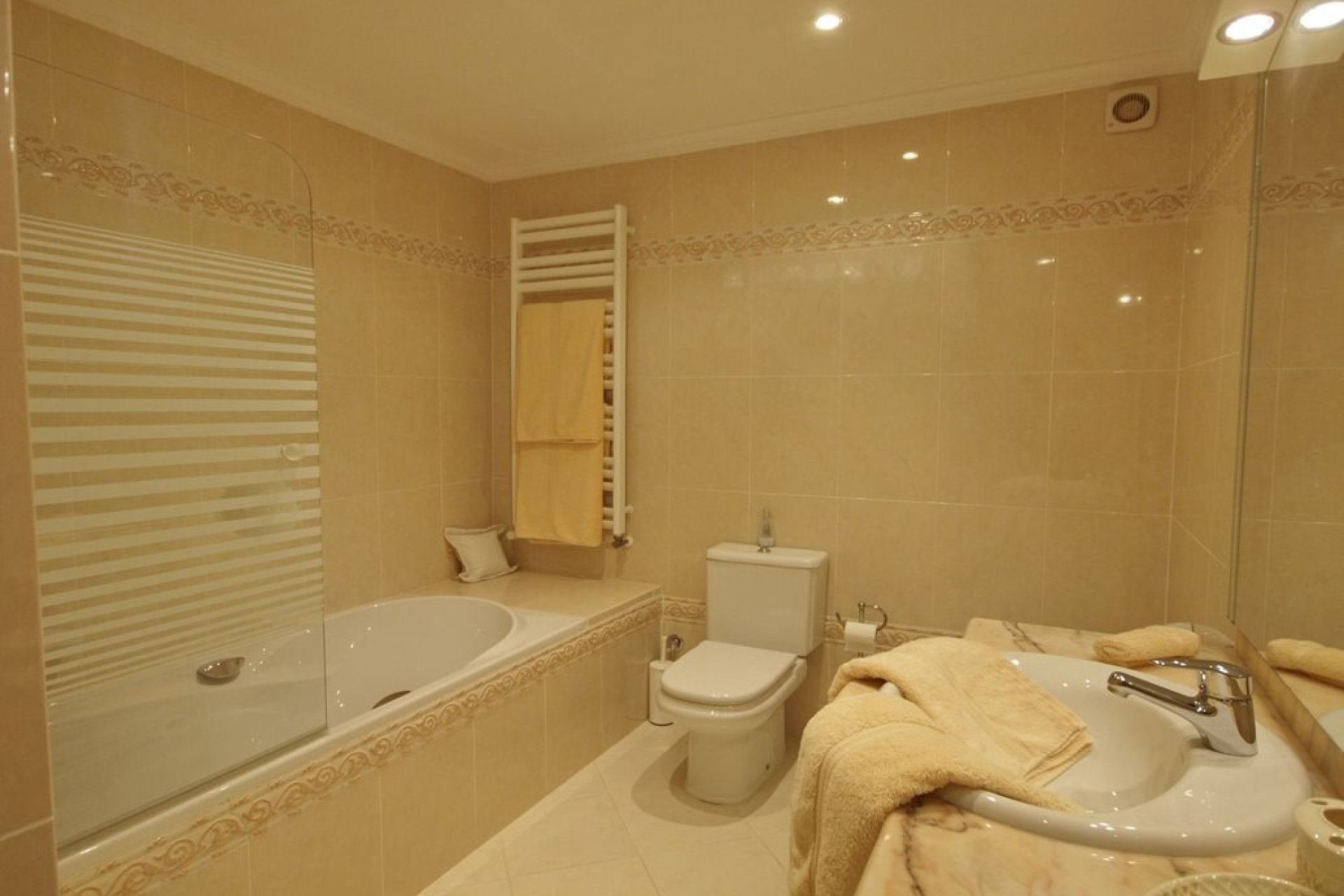 Sale - Villa - Moraira