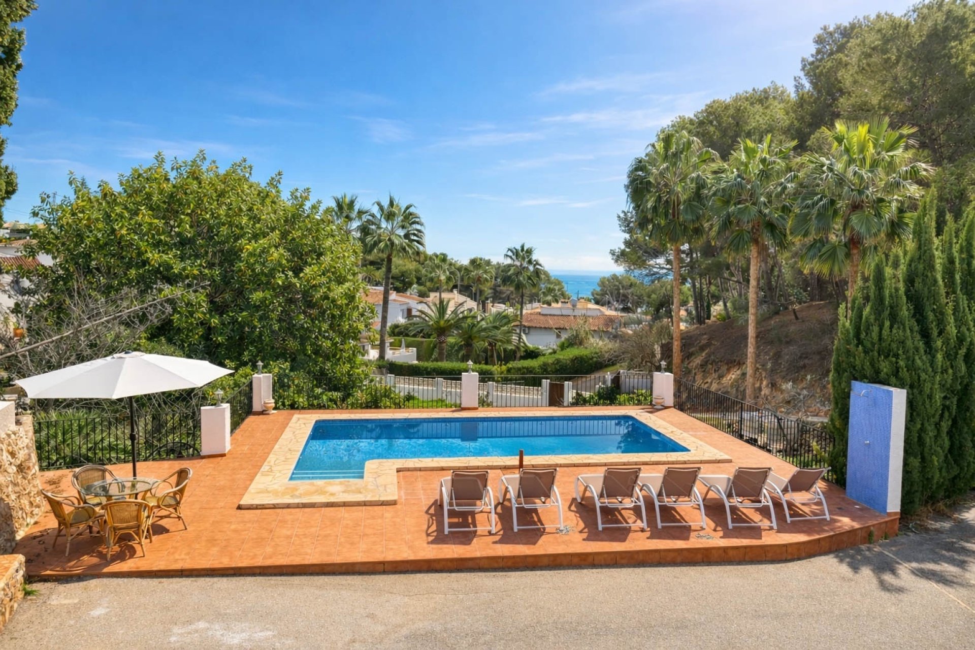 Sea view villa for sale in Cometa Moraira Costa Blanca