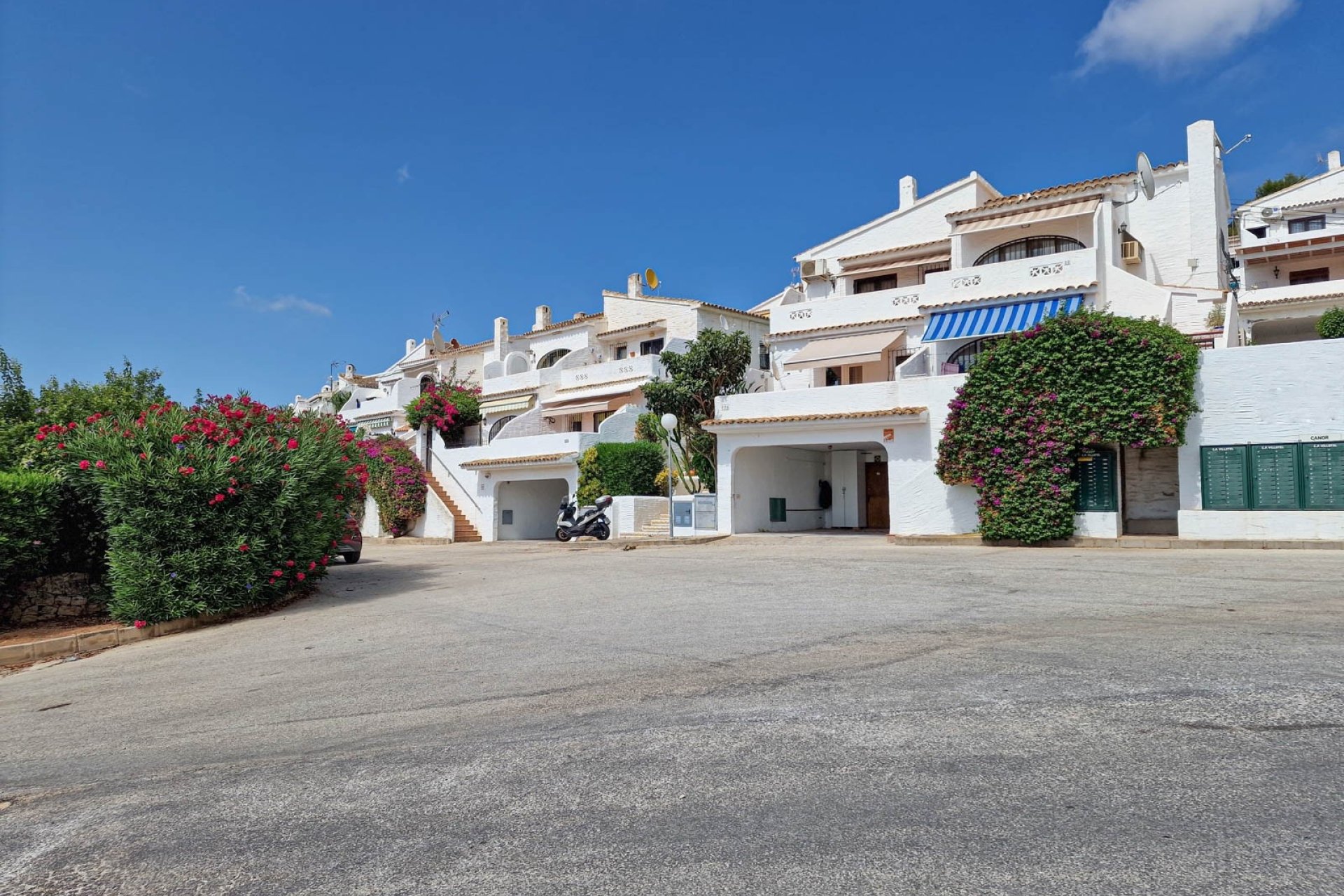 Spacious Apartment for Sale in Villotel Moraira