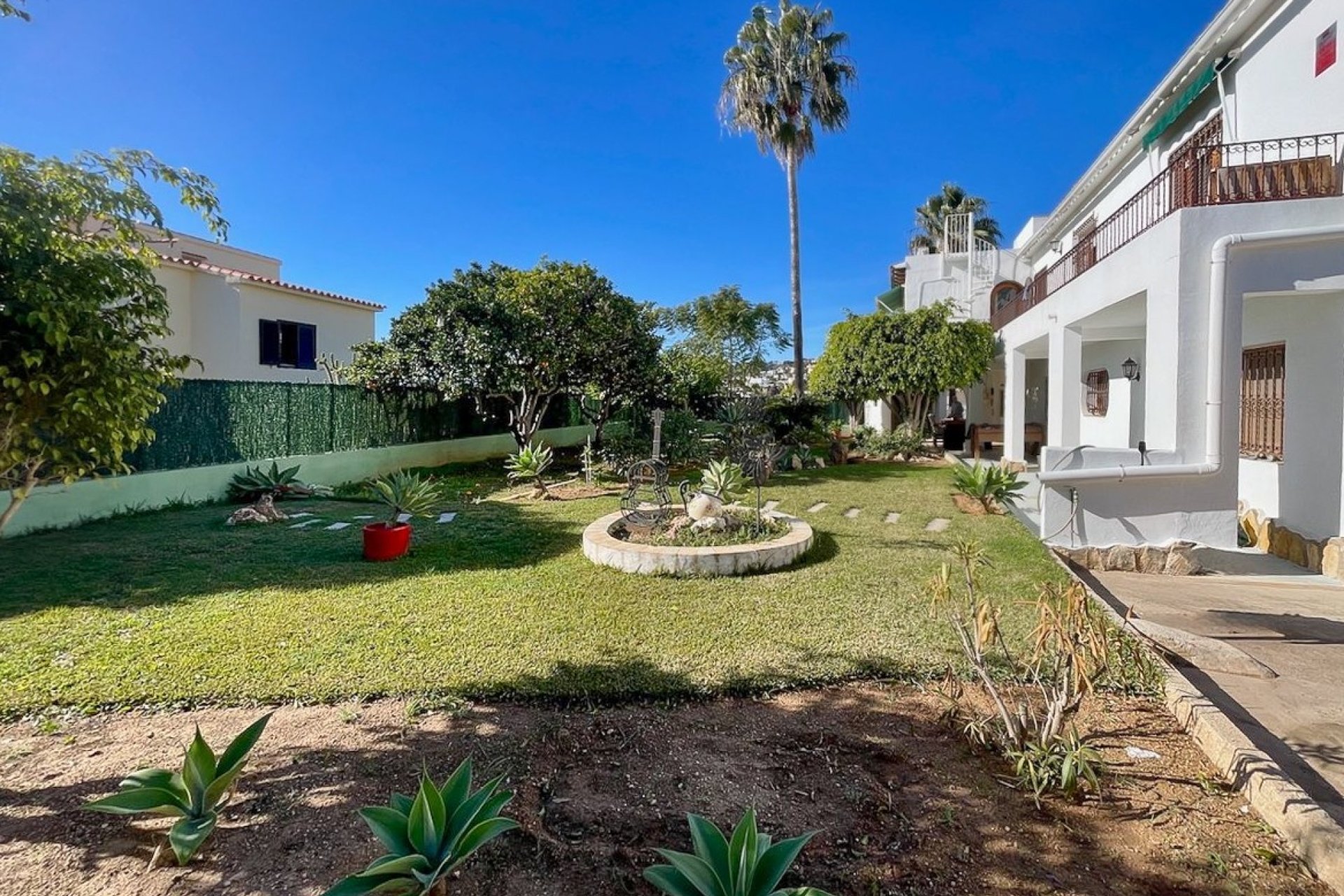 Südlich ausgerichtete Villa mit Meerblick an der Costa Blanca