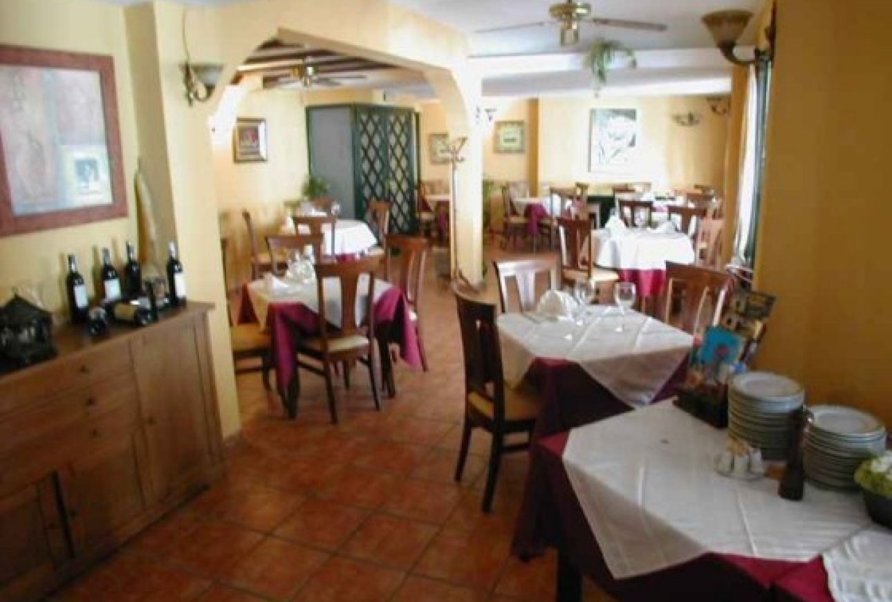 Venta - Locales Comerciales - Moraira - Centro Ciudad