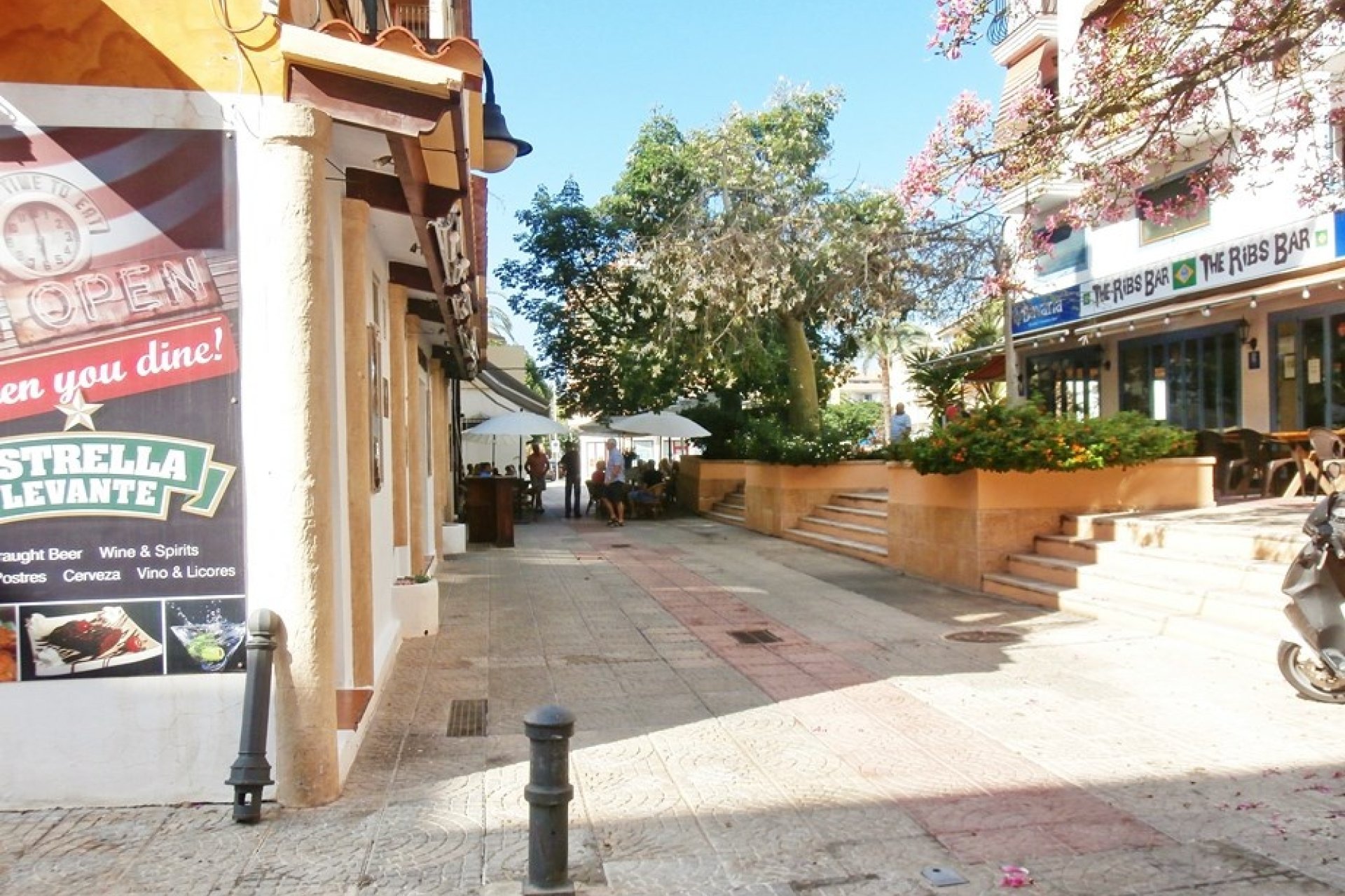 Verkauf - Gewerbeimmobilien - Moraira - Centro Ciudad