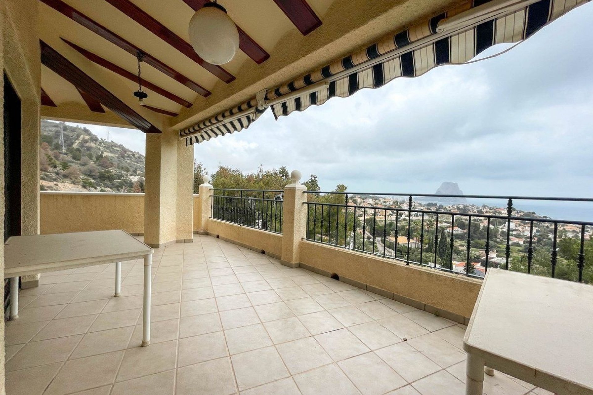 Verkoop - Local comercial - Calpe - Canuta de Ifach