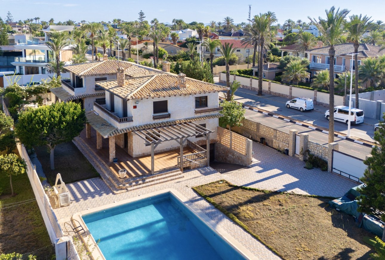 Verkoop - Villa - Cabo Roig