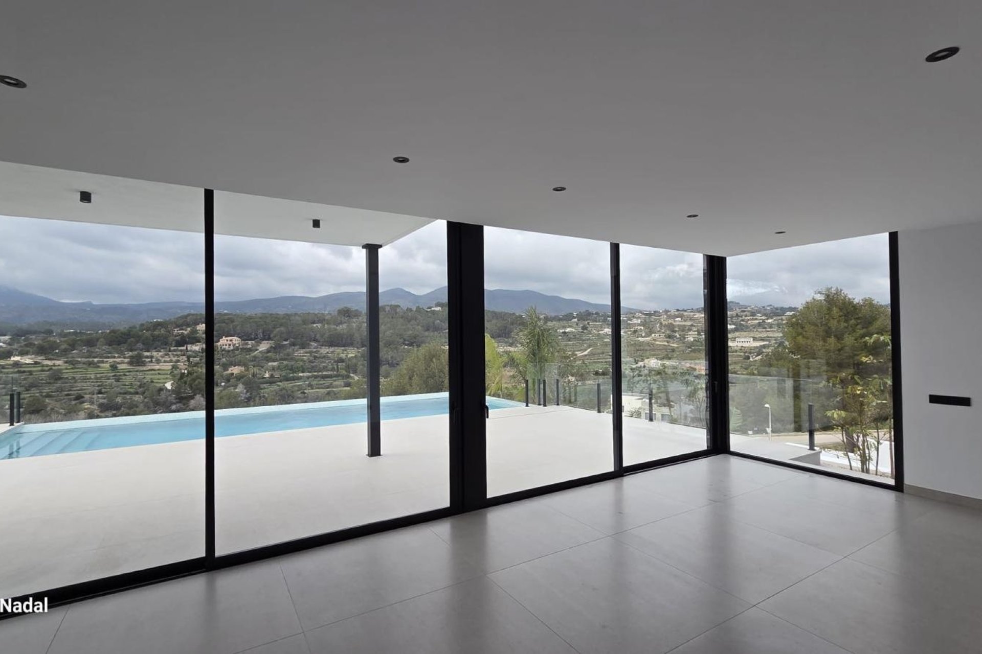 Verkoop - Villa - Calpe - Empedrola