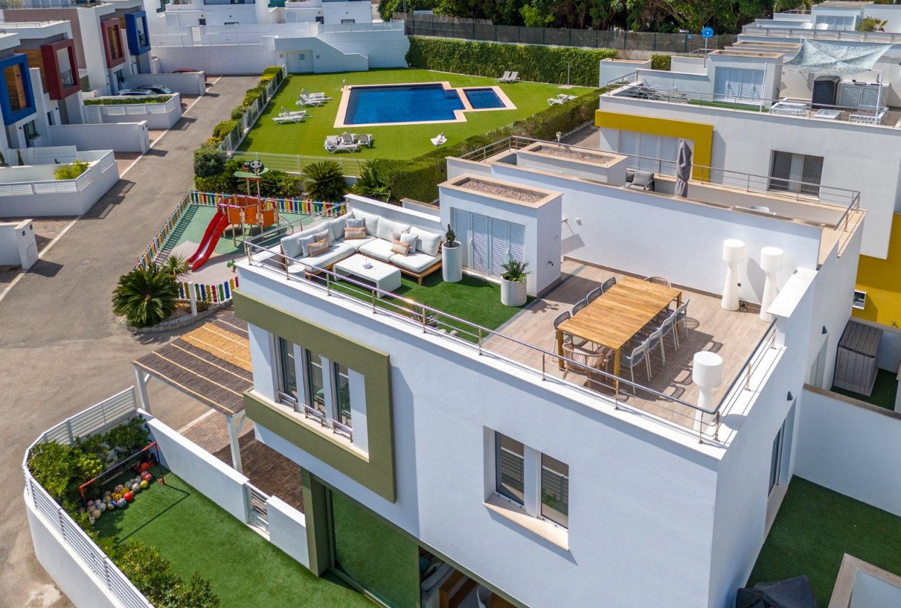 Verkoop - Villa - Denia