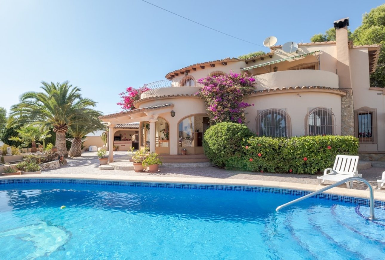 Villa avec vue sur la mer à vendre à Sabatera Moraira