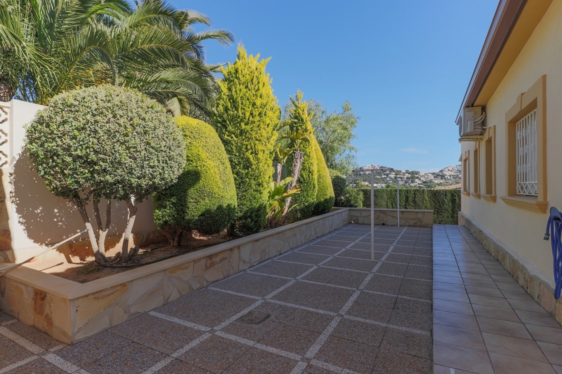 Villa de calidad con vistas al mar en venta junto a Moraira
