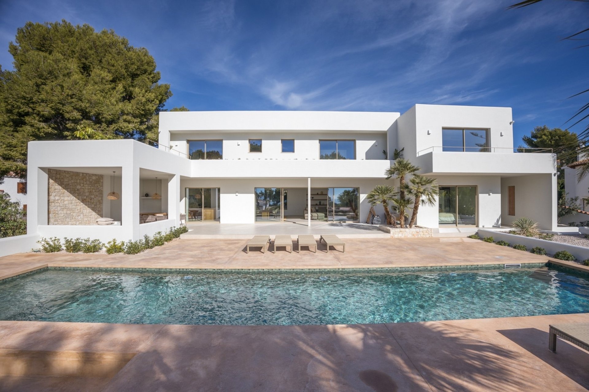 Villa de lujo estilo ibicenco en venta en San Jaime Moraira
