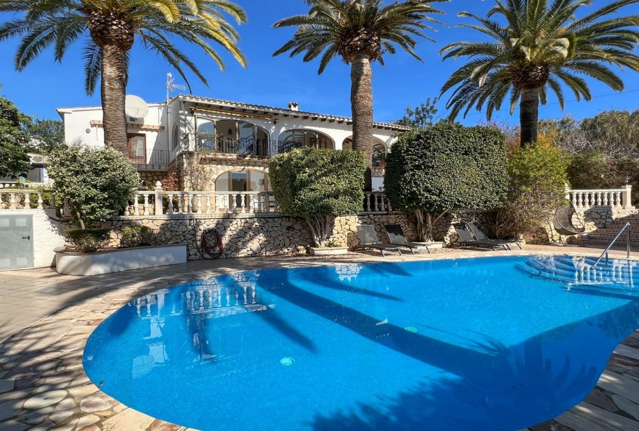 Villa de plage vue mer à vendre à Cometa Moraira