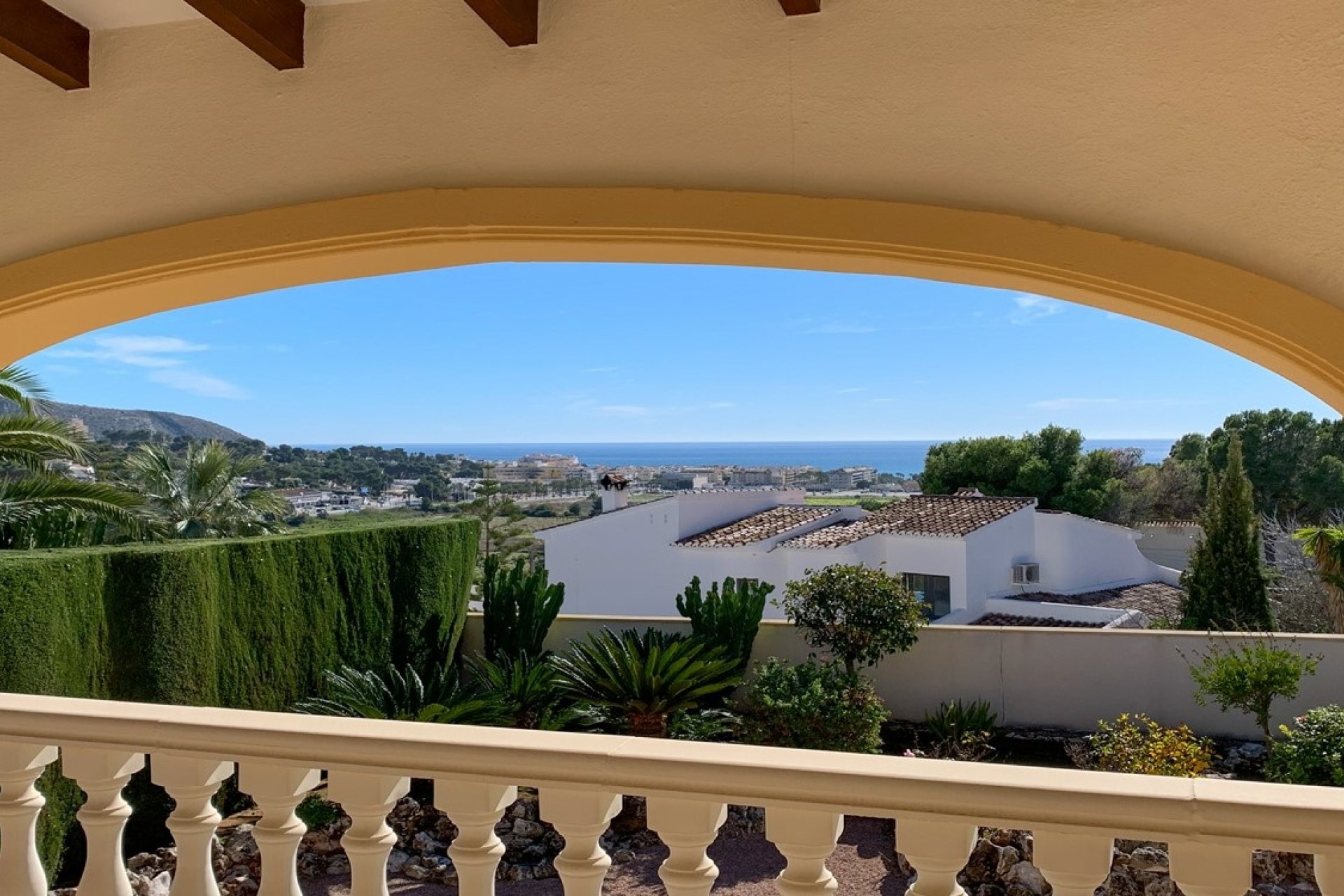 Villa de qualité vue mer à vendre à côté de Moraira