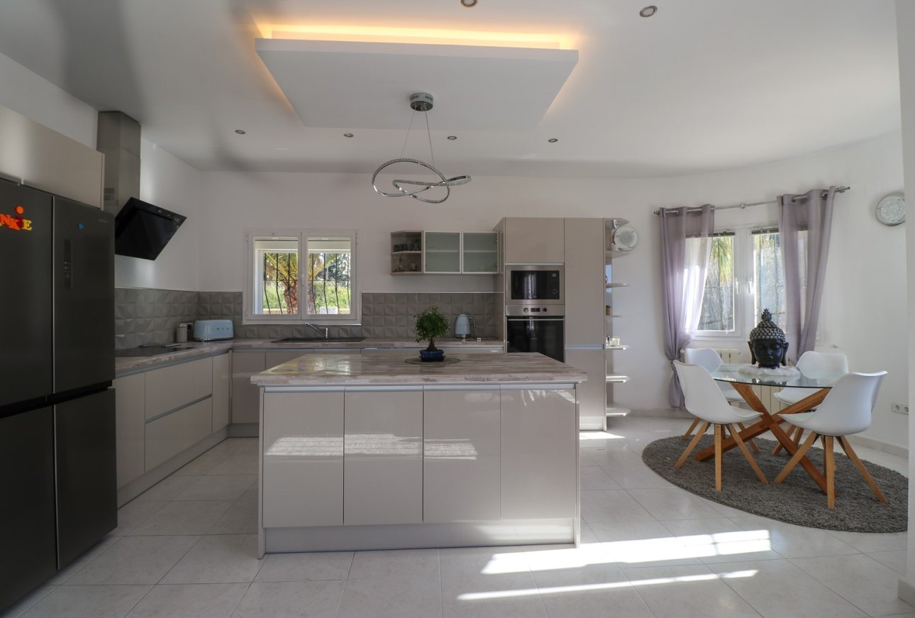 Villa en venta en Moraira Costa Blanca España