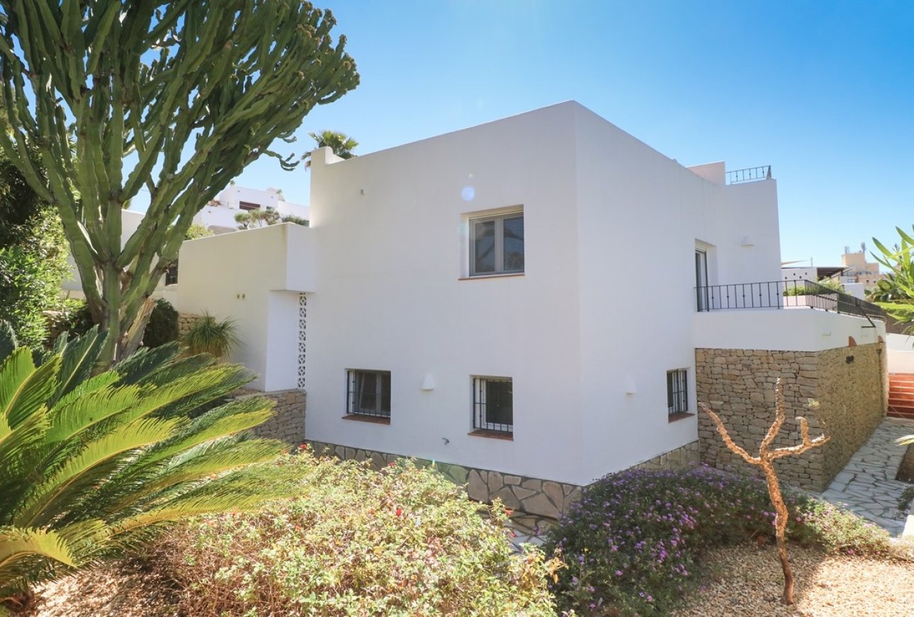 Villa en venta en Moraira Costa Blanca España