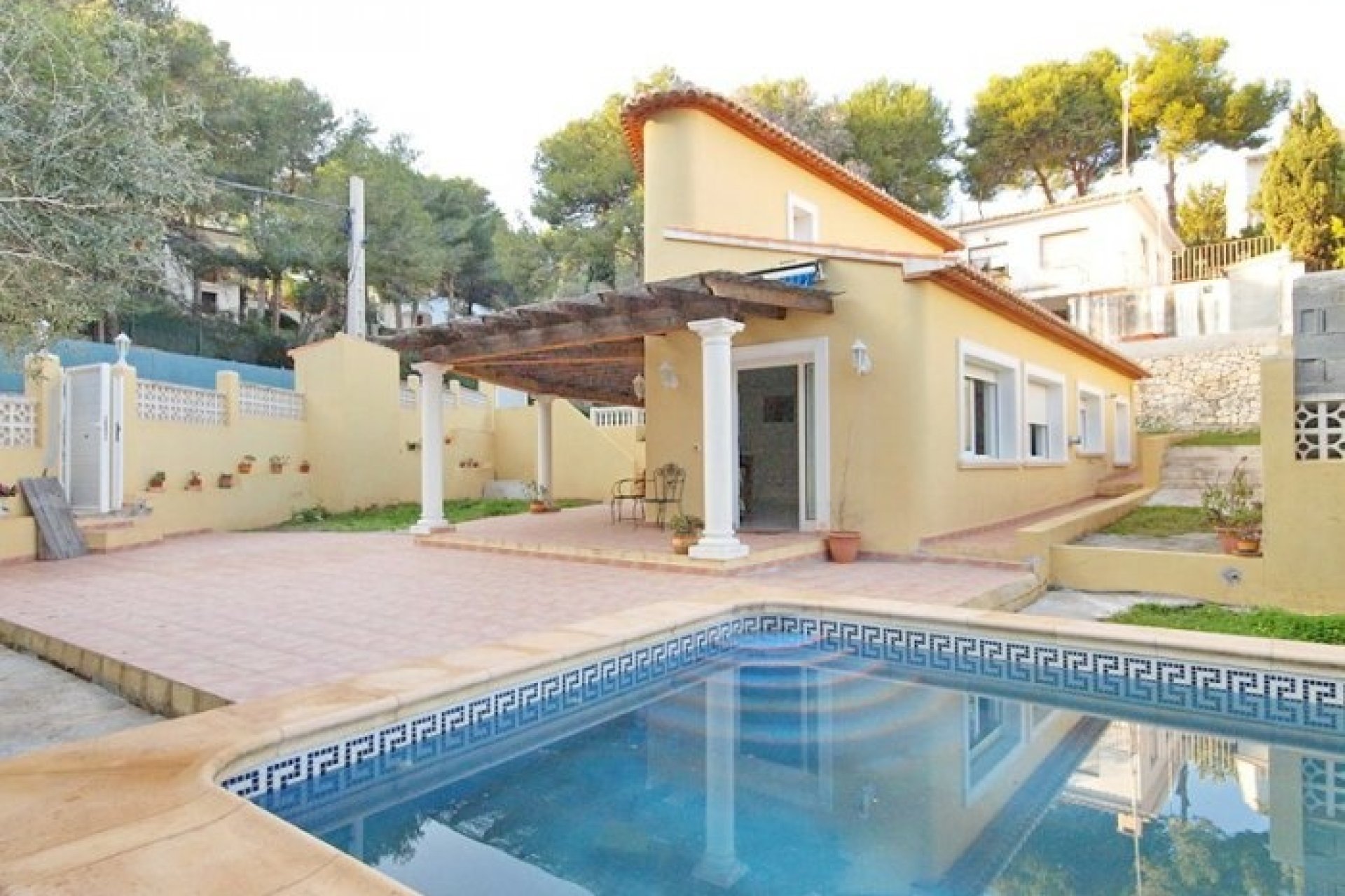 Villa for sale in El Portet, estate agents in Moraira