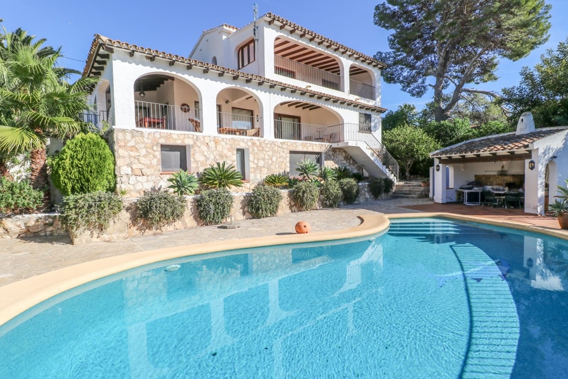 villa for sale in el portet moraira