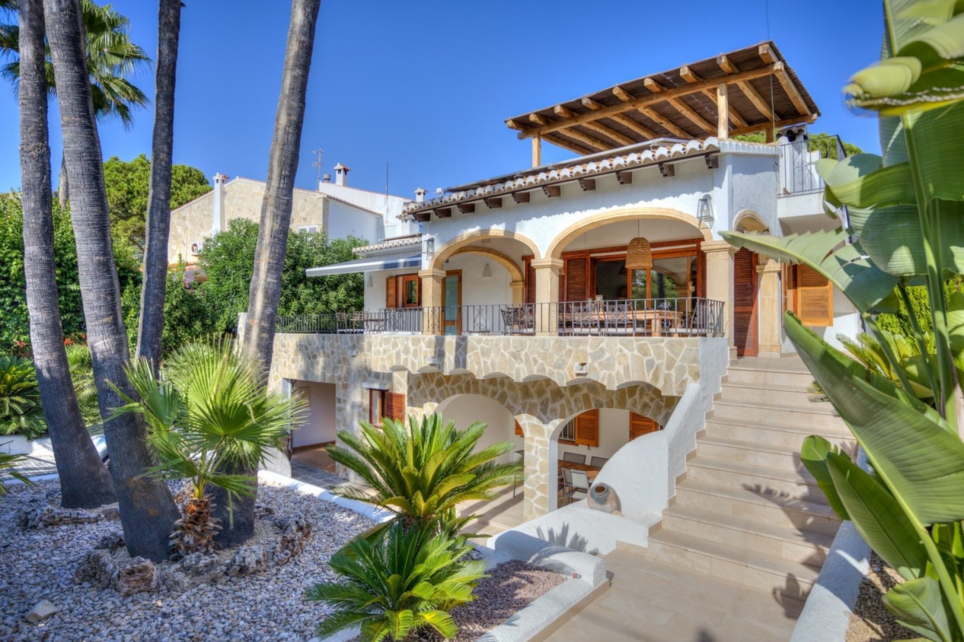 Villa méditerranéenne à vendre à El Portet Moraira avec vue mer