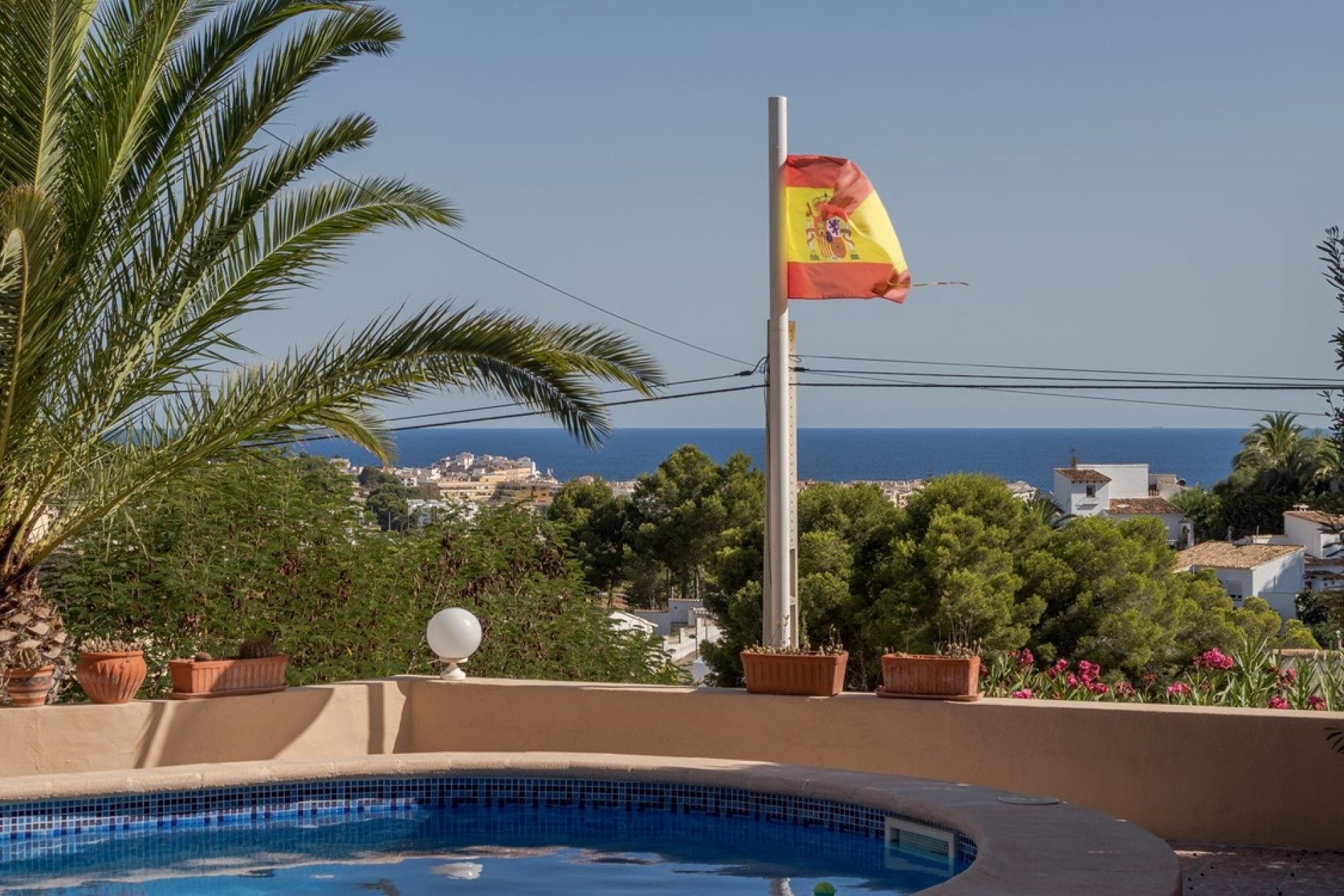Villa met zeezicht te koop in Sabatera Moraira