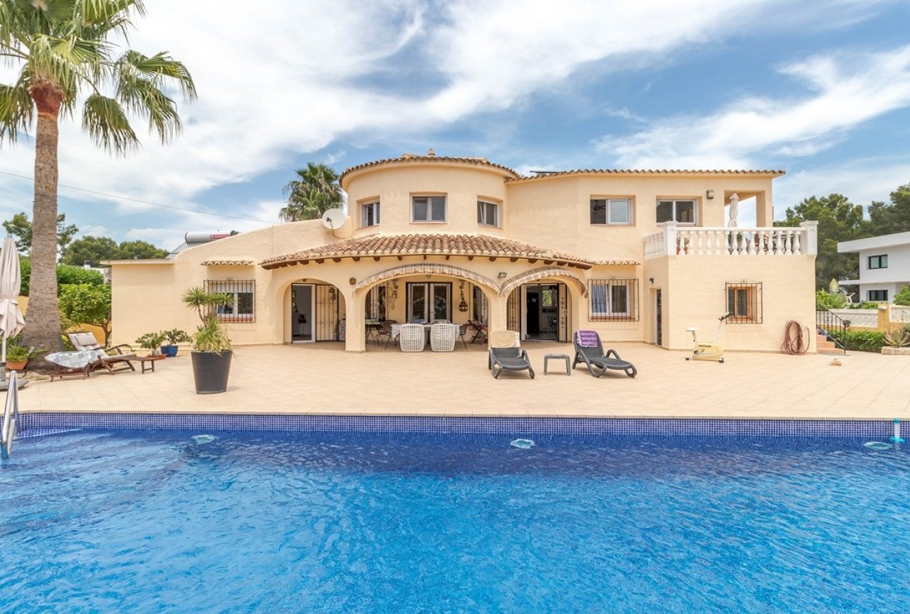 Villa mit Meerblick zum Verkauf in Cap Blanc Moraira
