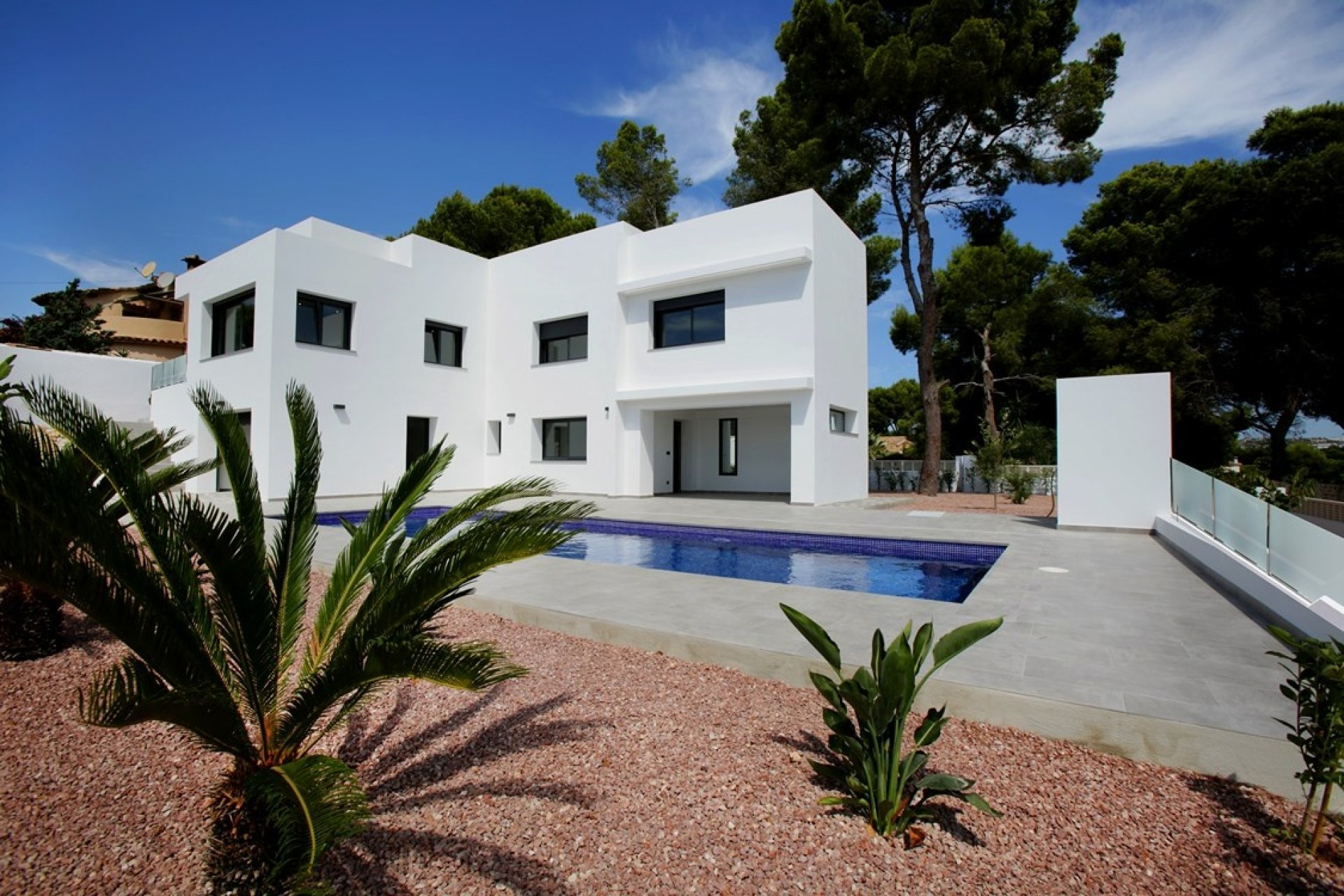 Villa neuve à vendre près du centre de Moraira