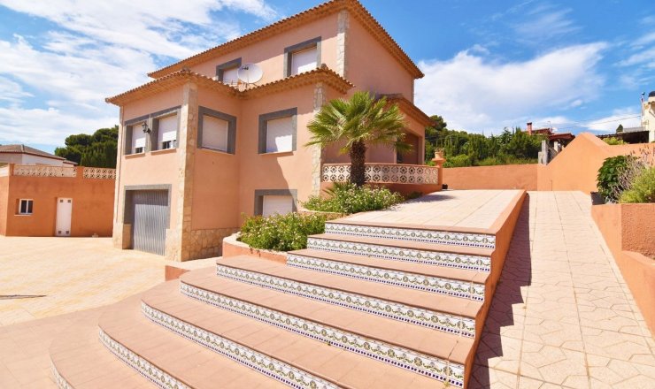 Villa - Sale - Calpe - 03710