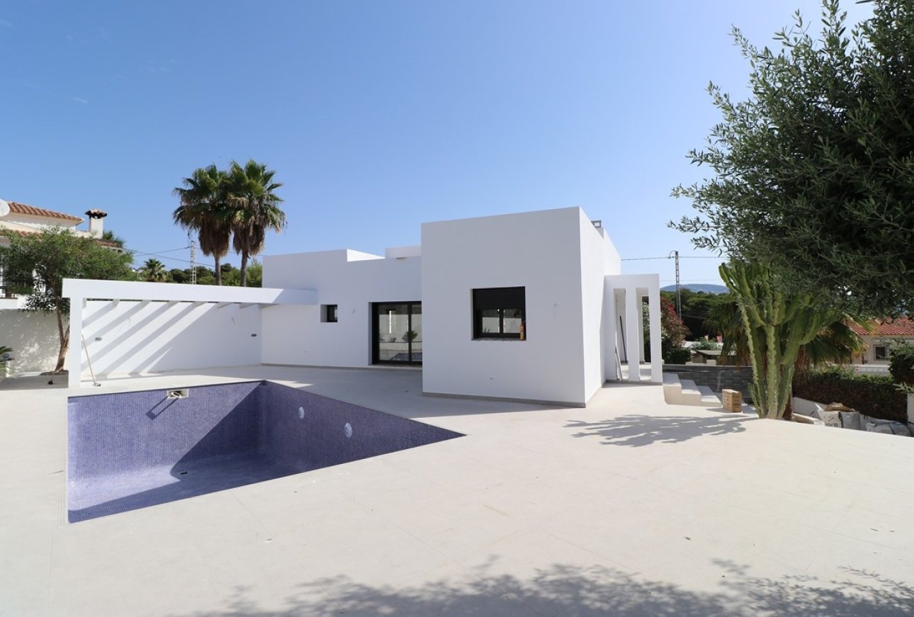 Villa te koop in Moraira Costa Blanca Spanje