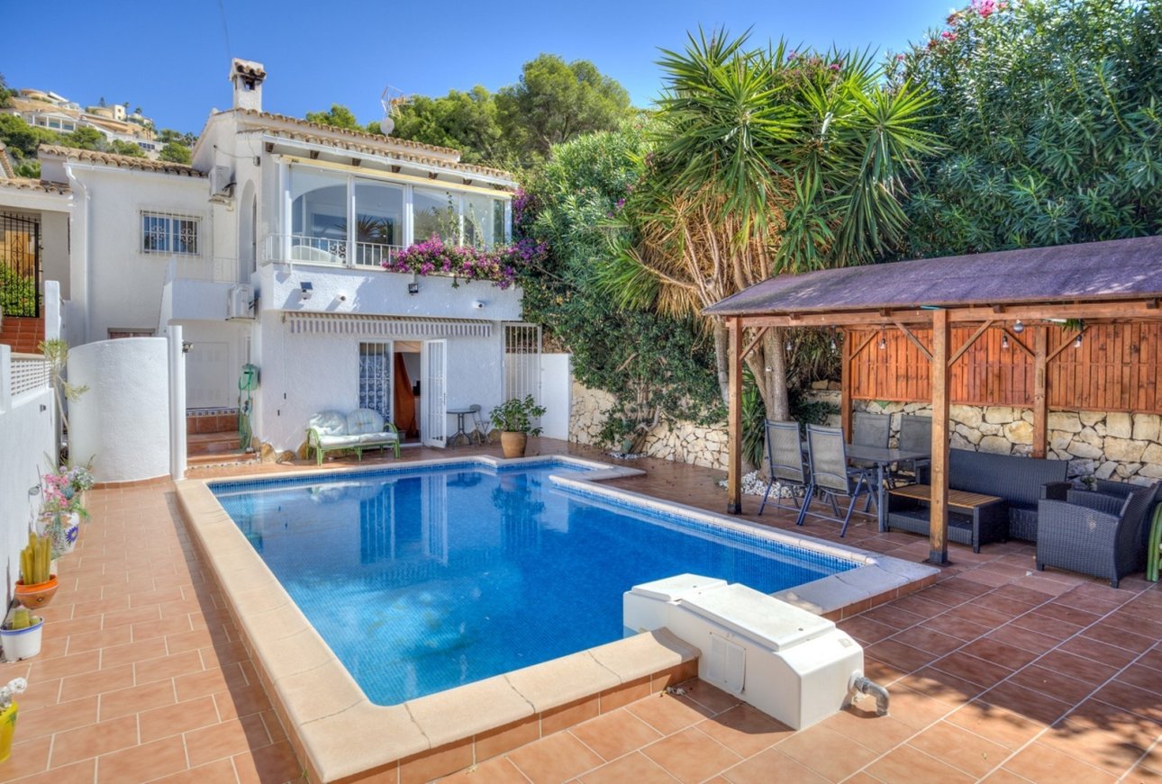 Villa te koop in Moraira met privézwembad