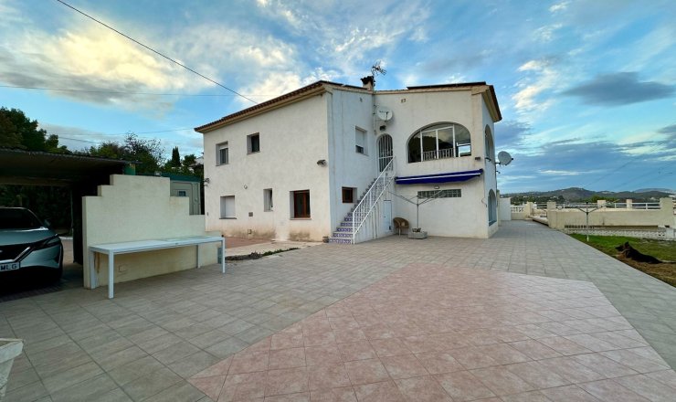 Villa - Verkauf - Calpe - C17-38595