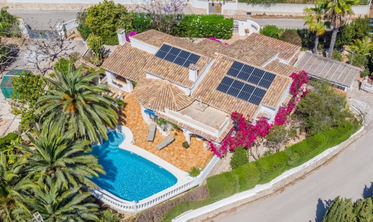 Villa - Verkoop - Benissa - Baladrar