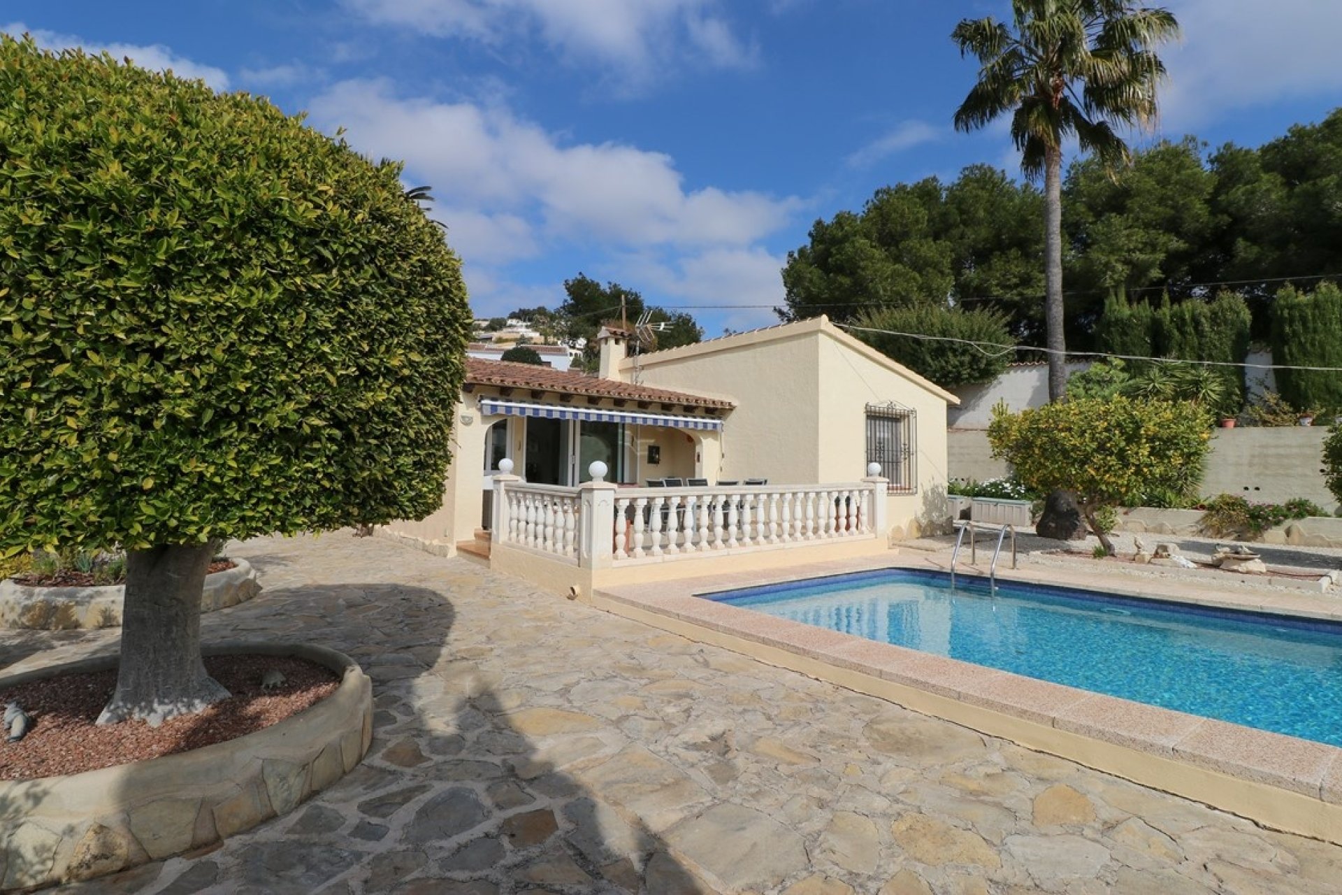 Villa zu verkaufen in Moraira Costa Blanca Spanien