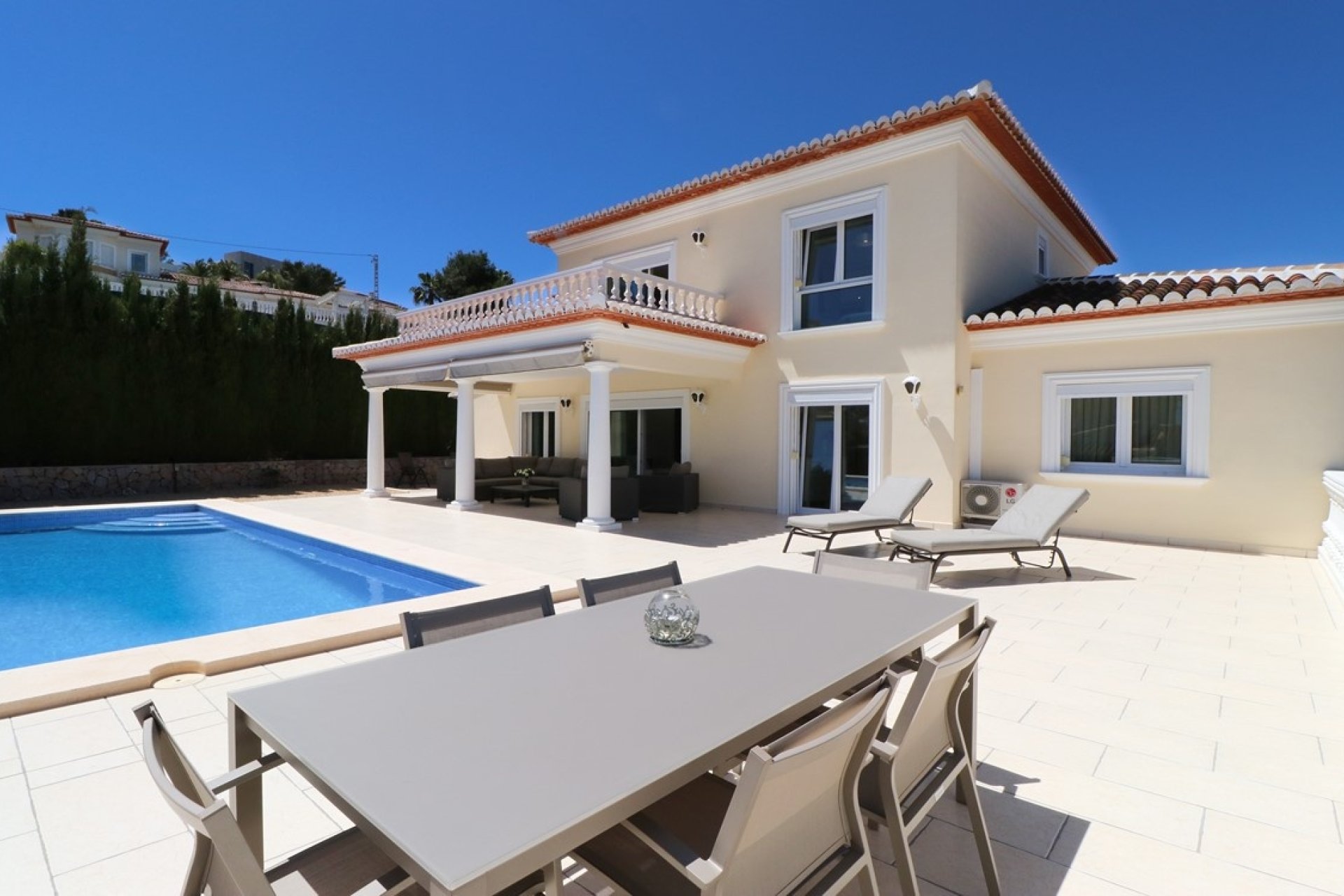 Villa zu verkaufen in Moraira Costa Blanca Spanien
