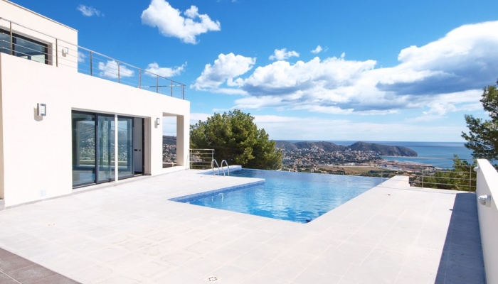 Comprar Villa de Lujo en Moraira, Costa Blanca. Descubra Nuestras Casas de Ensueño