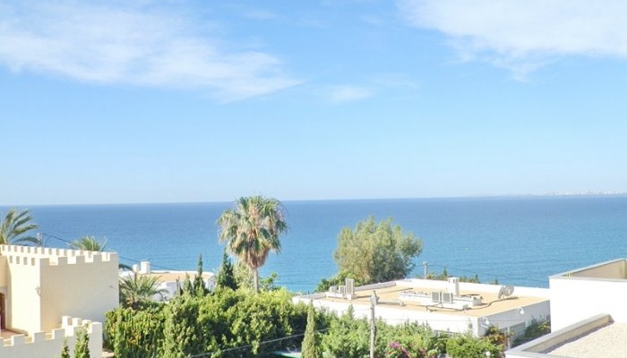 Kaufen Sie sich eine Luxus-Villa in Villajoyosa, Costa Blanca. 