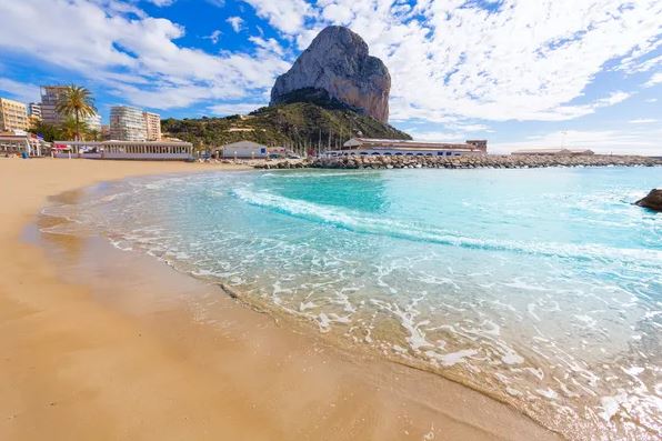 Verkaufen Sie Ihr Haus in Calpe ohne Komplikationen mit TABAIRA REAL ESTATE