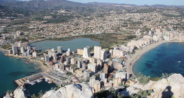 What legal and fiscal aspects do you have to take into account when buying a property on the Costa Blanca?