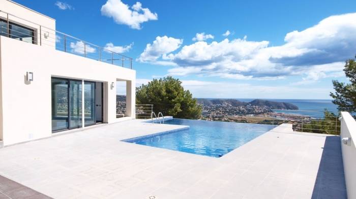 Comprar Villa de Lujo en Moraira, Costa Blanca. Descubra Nuestras Casas de Ensueño
