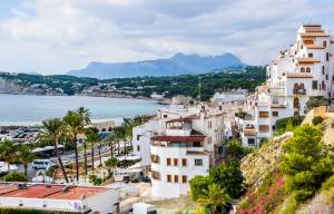 Houses in Moraira with a private pool and garden