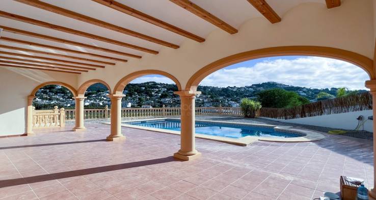 Looking for a house on the Costa Blanca? This villa for sale in Moraira meets all your expectations