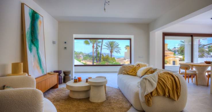 Neubauvilla zum Verkauf in Benimeit mit Privatpool und Panoramablick auf das Meer
