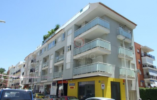 Köp lägenhet i Moraira Alicante Costa Blanca