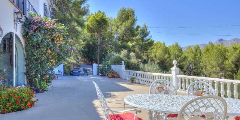 Villa for Sale in Parcent, Costa Blanca | 5-Bedroom Villa