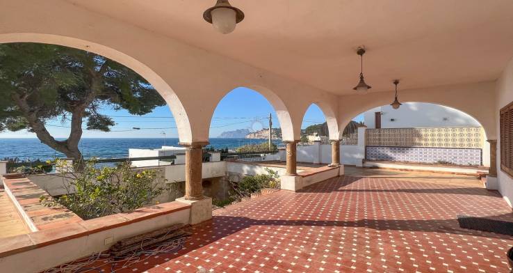 Luxurious villas for sale in La Cometa, a paradise for living