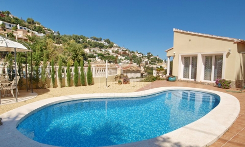 Buy Villa with pool in Moraira, Costa Blanca North