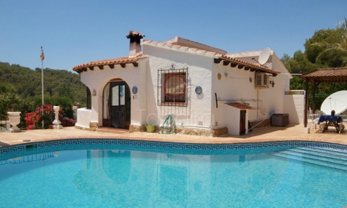 Buy Luxury Villas Moraira, Costa Blanca North: One step from the sea 