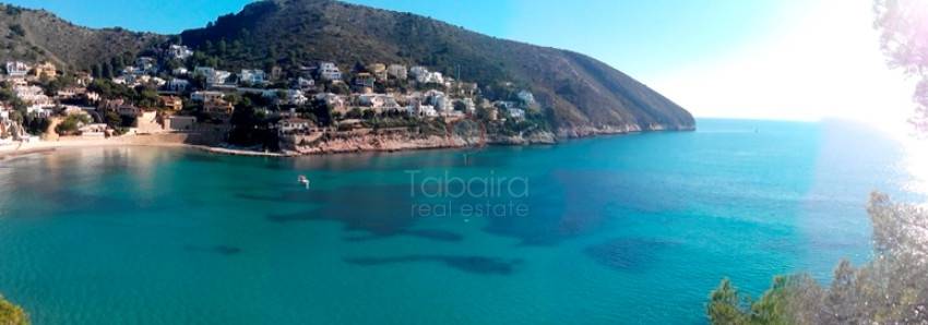 Entdecken Sie unsere Villen zum Verkauf in El Portet Moraira, einem himmlischen Ort zum Leben