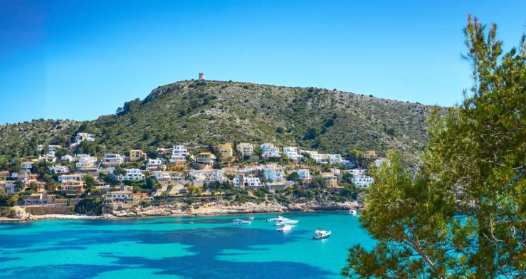5 top places to invest in properties in Spain