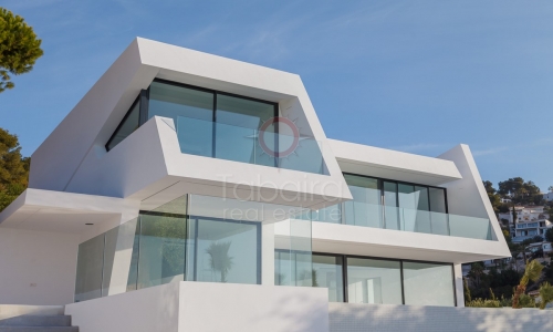 Новая вилла на продажу в Морайре