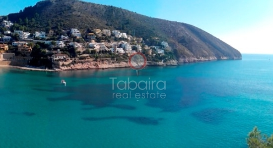 Discover our villas for sale in El Portet Moraira, a heavenly place to live