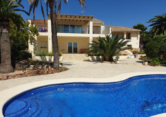 Villa in Benissa - view 1