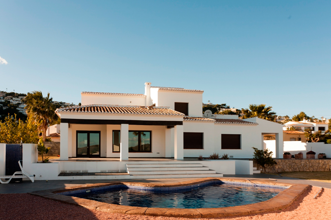 Villa in Moraira - view 1