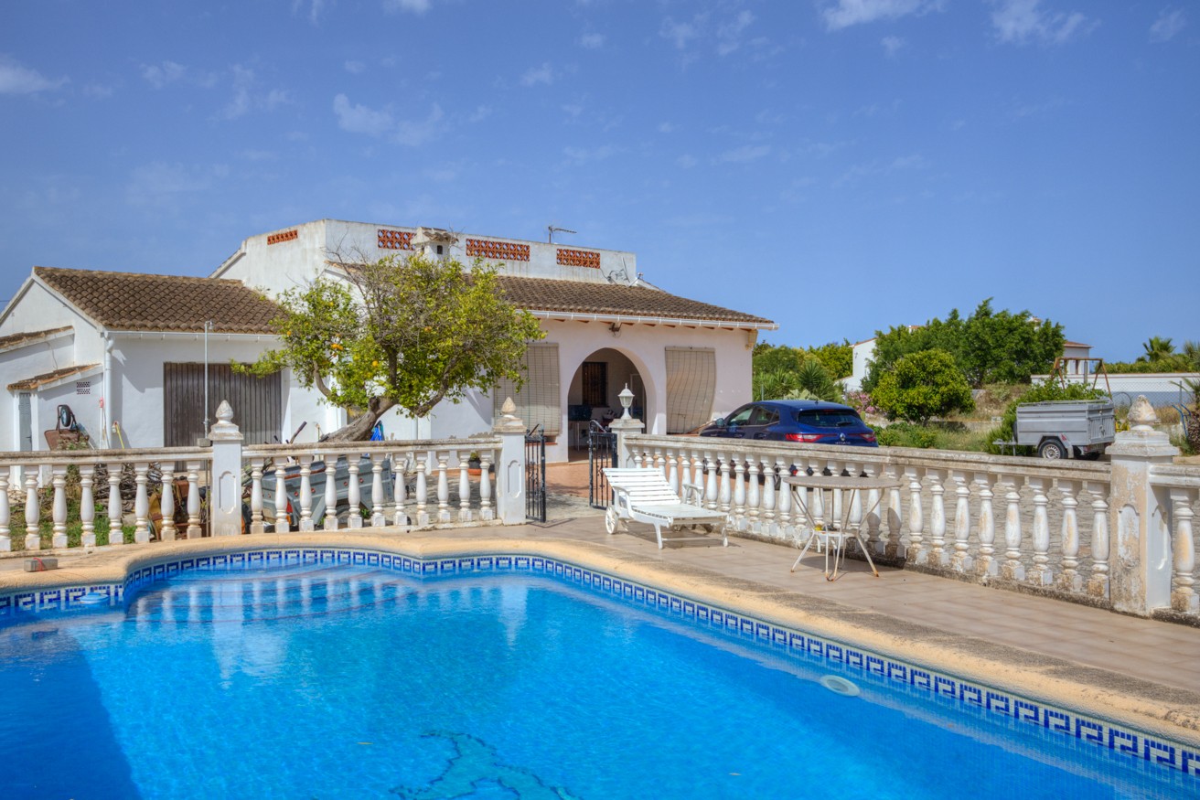Villa en venta en Benissa zona Canor